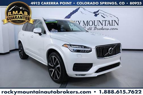 2021 Volvo XC90 T6 Momentum 7 Passenger