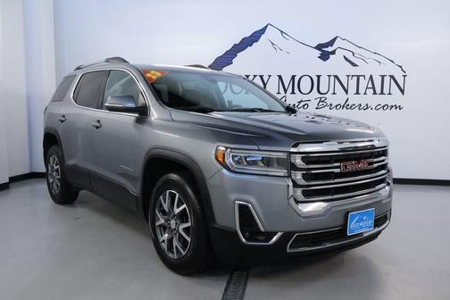 2023 GMC Acadia SLT