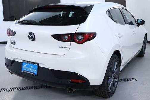 2023 Mazda Mazda3 FWD w/Preferred Package