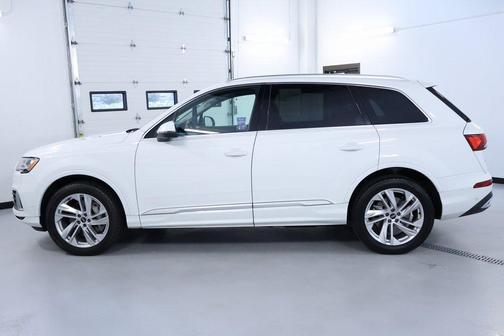 2021 Audi Q7 55 Premium Plus
