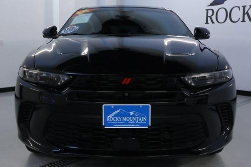 8 BALL 2024 Dodge Hornet R/T Plus