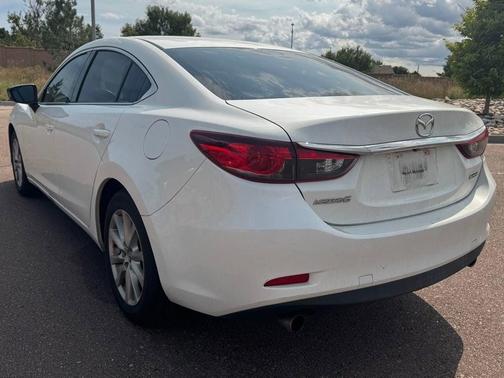 2016 Mazda Mazda6 i Sport