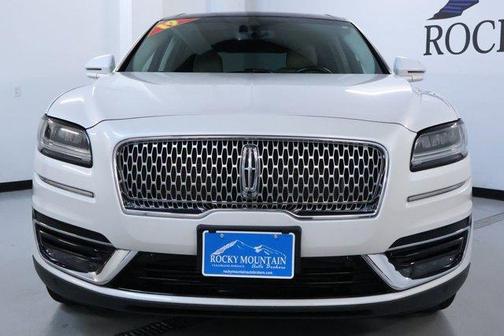White Platinum Clearcoat Metallic 2019 Lincoln Nautilus Reserve