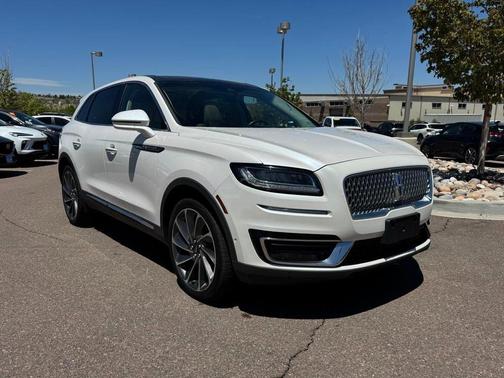 White Platinum Clearcoat Metallic 2019 Lincoln Nautilus Reserve