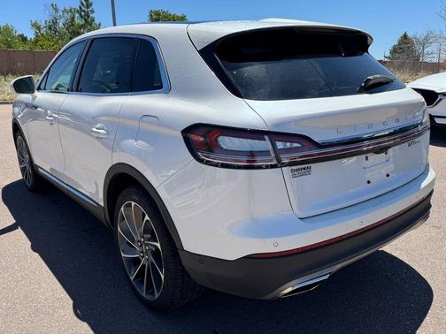 White Platinum Clearcoat Metallic 2019 Lincoln Nautilus Reserve