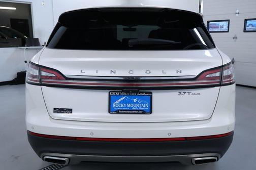 White Platinum Clearcoat Metallic 2019 Lincoln Nautilus Reserve