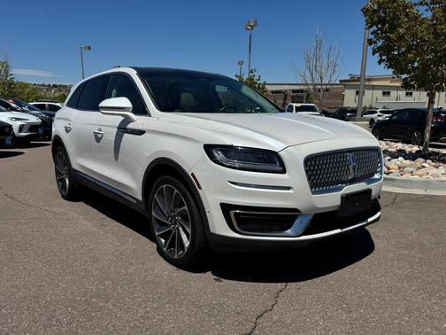 White Platinum Clearcoat Metallic 2019 Lincoln Nautilus Reserve