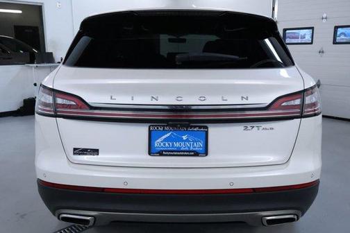 White Platinum Clearcoat Metallic 2019 Lincoln Nautilus Reserve