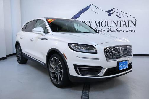 White Platinum Clearcoat Metallic 2019 Lincoln Nautilus Reserve
