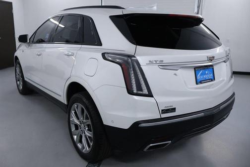 2020 Cadillac XT5 Sport