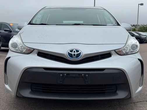 Classic Silver Metallic 2017 Toyota Prius v Three