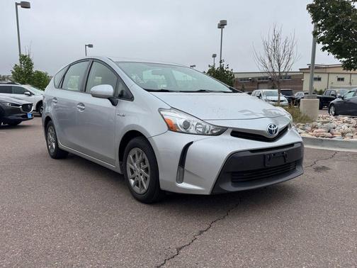 Classic Silver Metallic 2017 Toyota Prius v Three