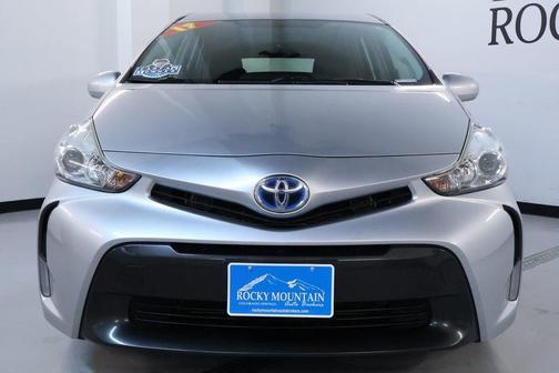 Classic Silver Metallic 2017 Toyota Prius v Three