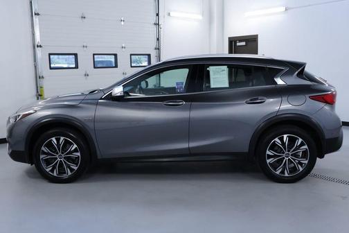 2019 INFINITI QX30 ESSENTIAL