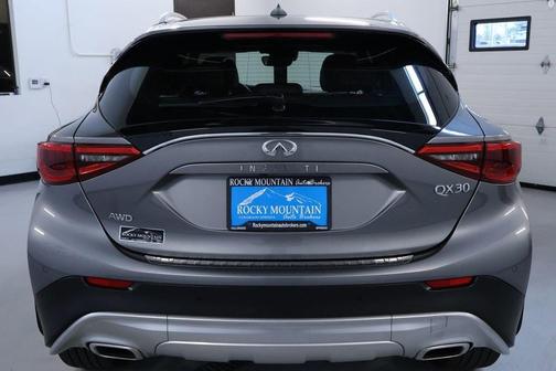 2019 INFINITI QX30 ESSENTIAL