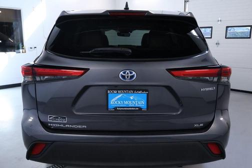 2020 Toyota Highlander Hybrid XLE