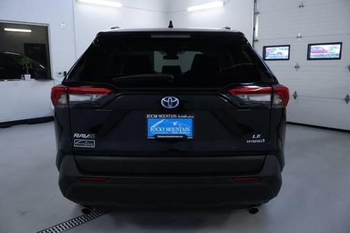 Midnight Black Metallic 2022 Toyota RAV4 Hybrid LE