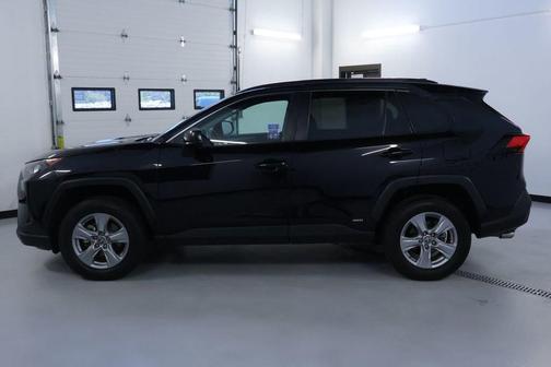Midnight Black Metallic 2022 Toyota RAV4 Hybrid LE