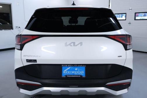 2024 Kia Sportage LX