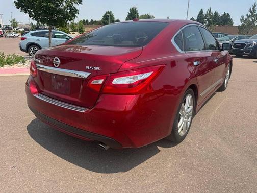 Scarlet Ember 2017 Nissan Altima 3.5 SL