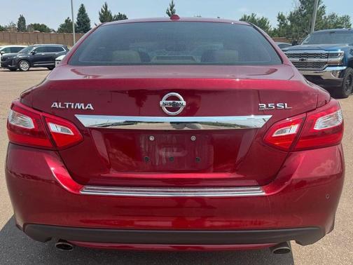 Scarlet Ember 2017 Nissan Altima 3.5 SL