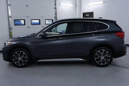 Mineral Gray Metallic 2022 BMW X1 xDrive28i
