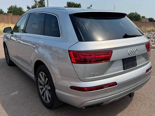Florett Silver Metallic 2019 Audi Q7 45 Premium Plus