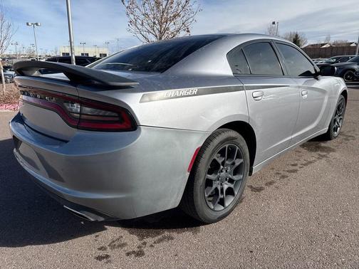 2016 Dodge Charger SE
