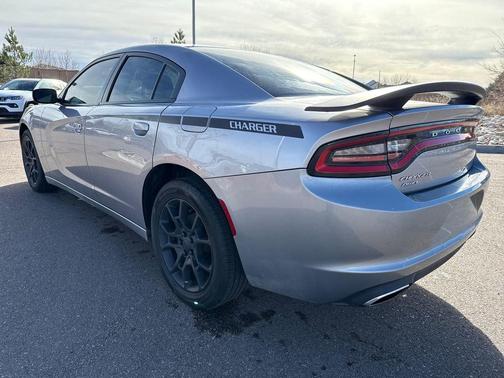 2016 Dodge Charger SE