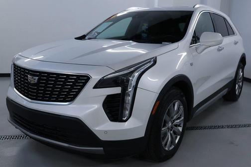2020 Cadillac XT4 Premium Luxury