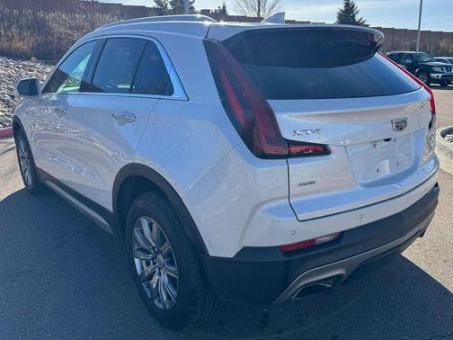 2020 Cadillac XT4 Premium Luxury