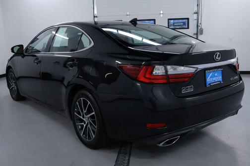 2017 Lexus ES 350 Base