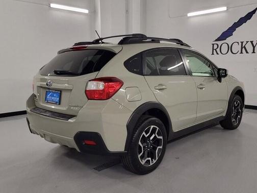Photo 3 of 28 of 2016 Subaru Crosstrek 2.0i Premium