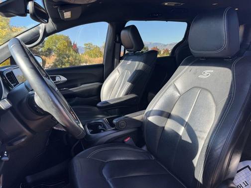2021 Chrysler Pacifica Hybrid Touring L