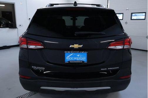 Mosaic Black Metallic 2022 Chevrolet Equinox Premier