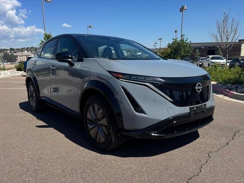 Boulder Gray Pearl 2024 Nissan ARIYA ENGAGE