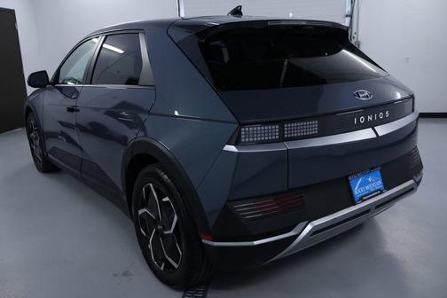 2022 Hyundai IONIQ 5 SE