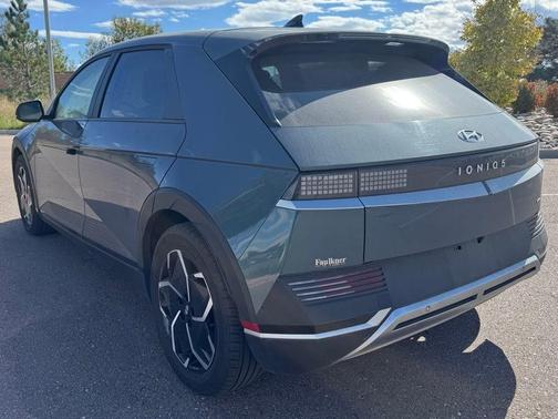2022 Hyundai IONIQ 5 SE
