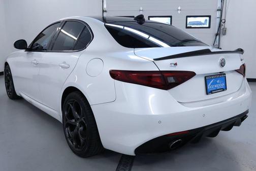 White Tri-Coat 2018 Alfa Romeo Giulia Ti