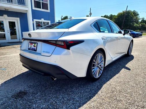 2022 Lexus IS 300 Base