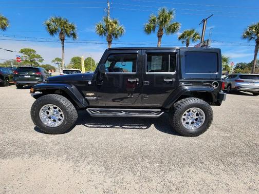 2013 Jeep Wrangler Unlimited Sahara