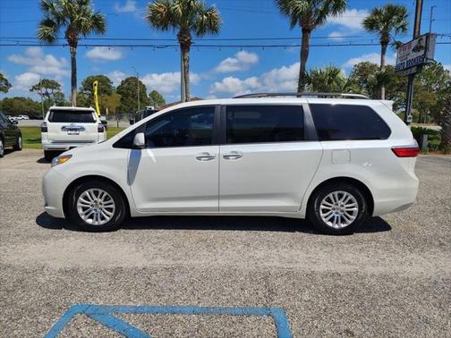 2015 Toyota Sienna XLE Premium