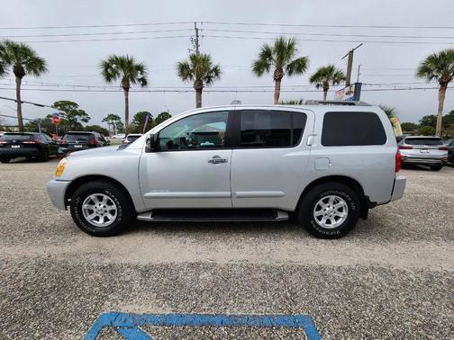 2004 Nissan Pathfinder SE