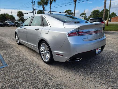 2015 Lincoln MKZ Base