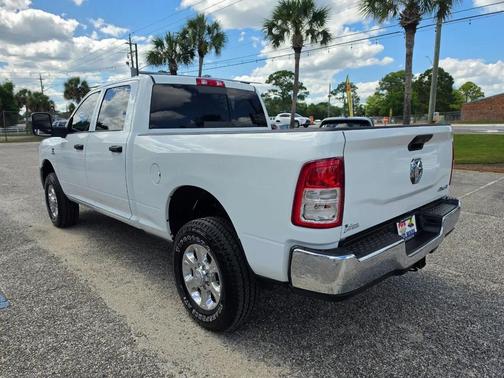 Bright White Clearcoat 2024 RAM 2500 Tradesman Crew Cab 4x4 6'4' Box
