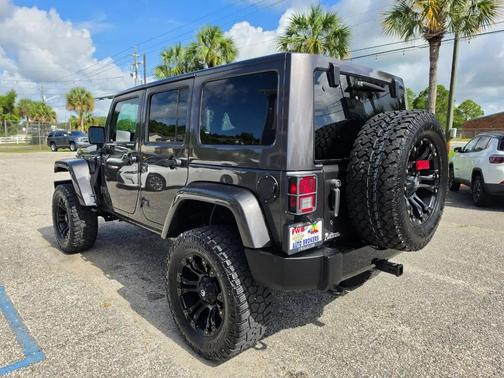 Granite Crystal Metallic Clearcoat 2018 Jeep Wrangler JK Unlimited Altitude