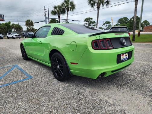 Gotta Have It Green Metallic Tri-Coat 2014 Ford Mustang V6