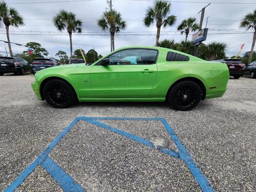 Gotta Have It Green Metallic Tri-Coat 2014 Ford Mustang V6