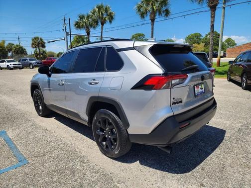 Silver Sky Metallic 2021 Toyota RAV4 LE