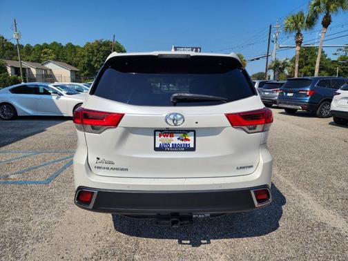 2017 Toyota Highlander Limited
